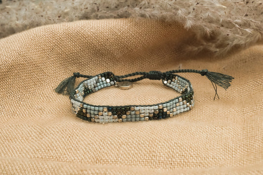 Bracelet glass seedbeads handwoven band